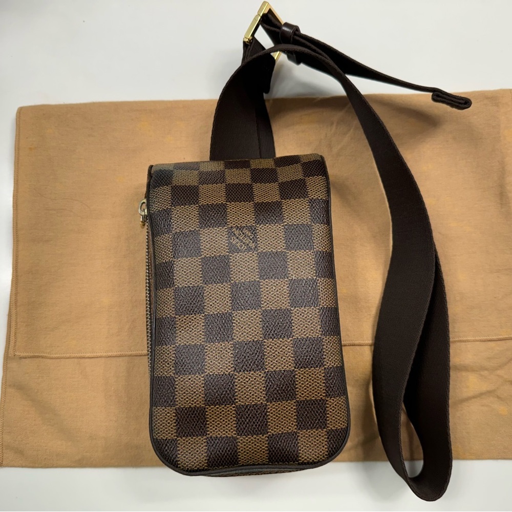 AUTHENTIC - Louis Vuitton Geronimo Bag